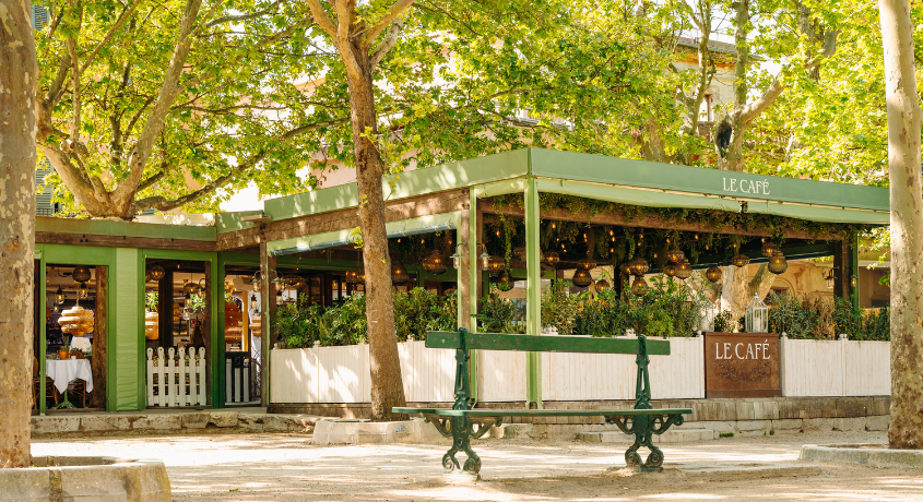 Place des Lices Le Café Restaurant Saint Tropez