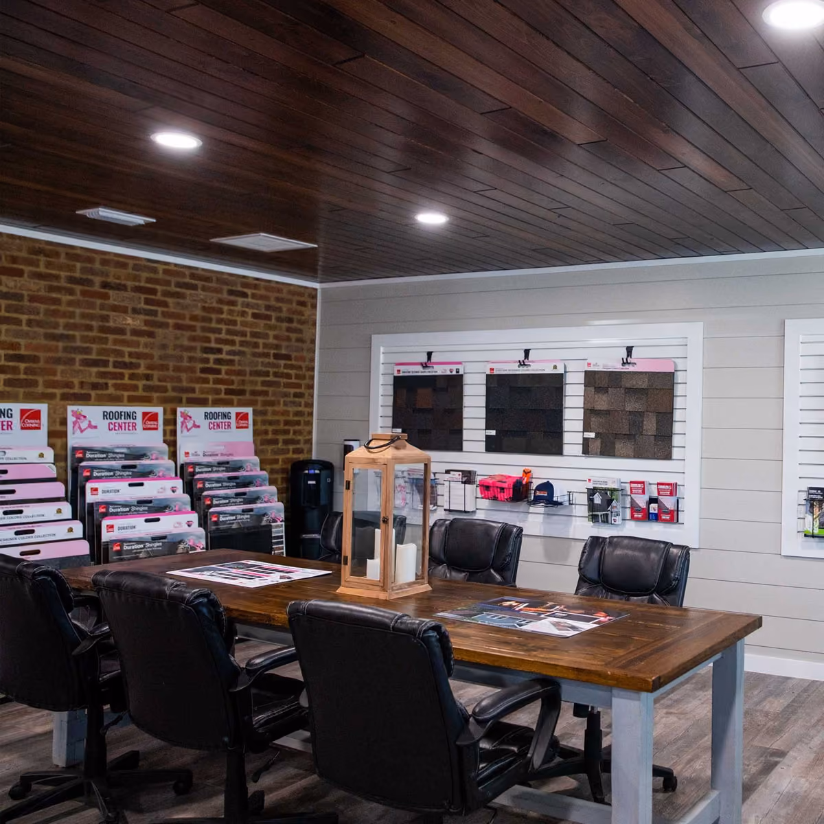 Scott’s Roofing family-owned roofing company team