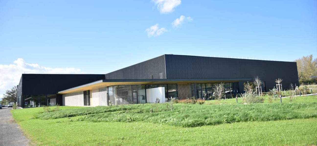 HugoTag s’installe à Balbigny, Novalla signe les finitions béton
