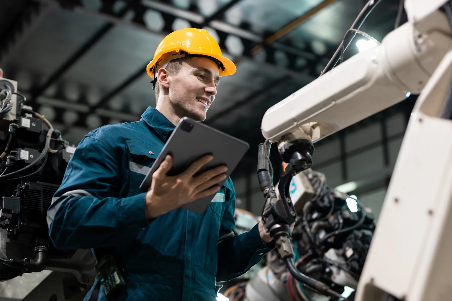 Manufacturing staffing machine operators working in a Florida plant