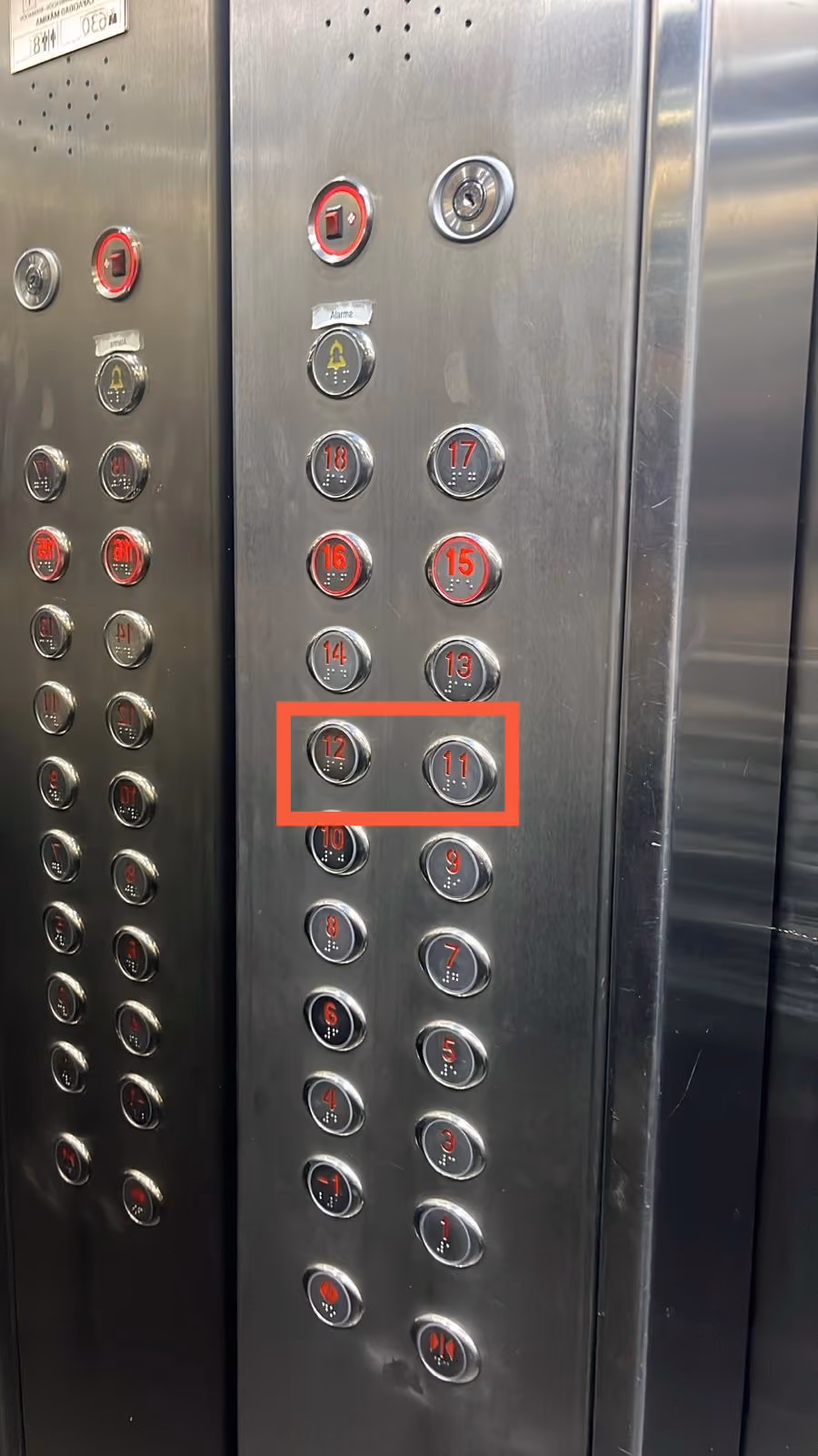 Botones del ascensor