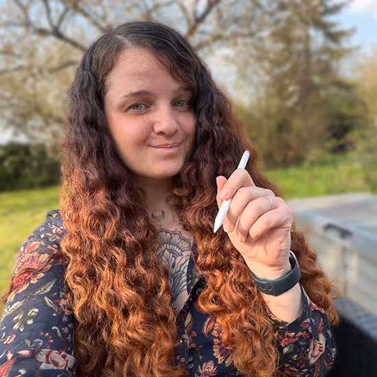 Portrait de Mylène Péron, graphiste webdesigner Nantes