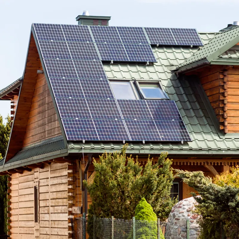 montaj-sistem-panouri-fotovoltaice-hibrid
