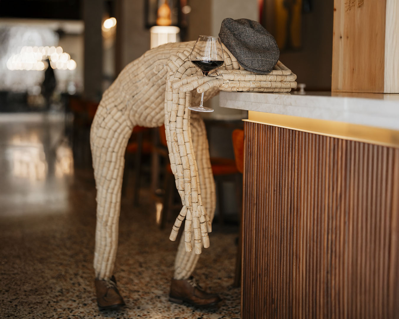 Simon im Galleria Luce