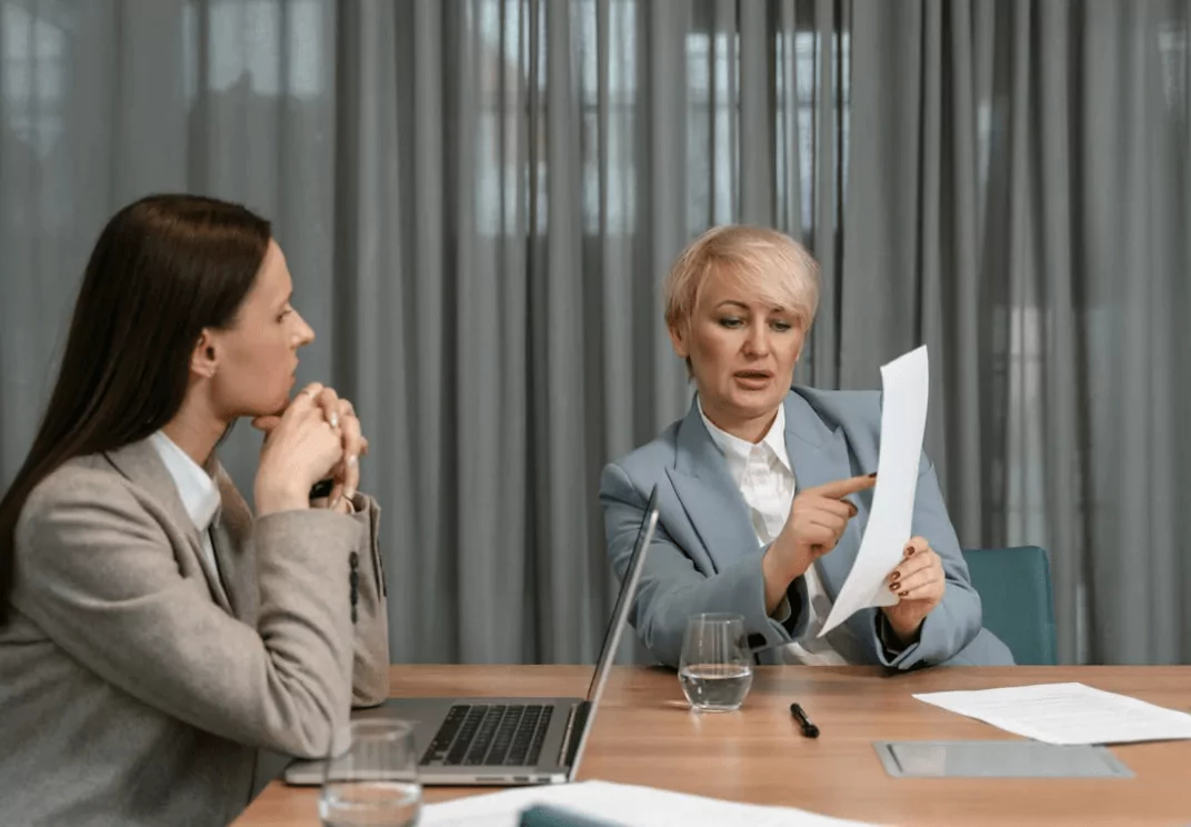 potential clients, marketing strategy, personalized support, maximize revenue, brand value, attract customers, discount strategies, profit margins, offer discounts, pricing strategies, tiered pricing, lower prices, perceived value, exclusive discounts, customer loyalty