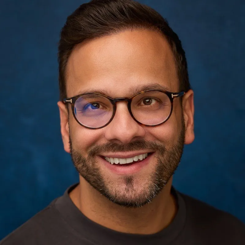 Malik Riaz Hai Naveed