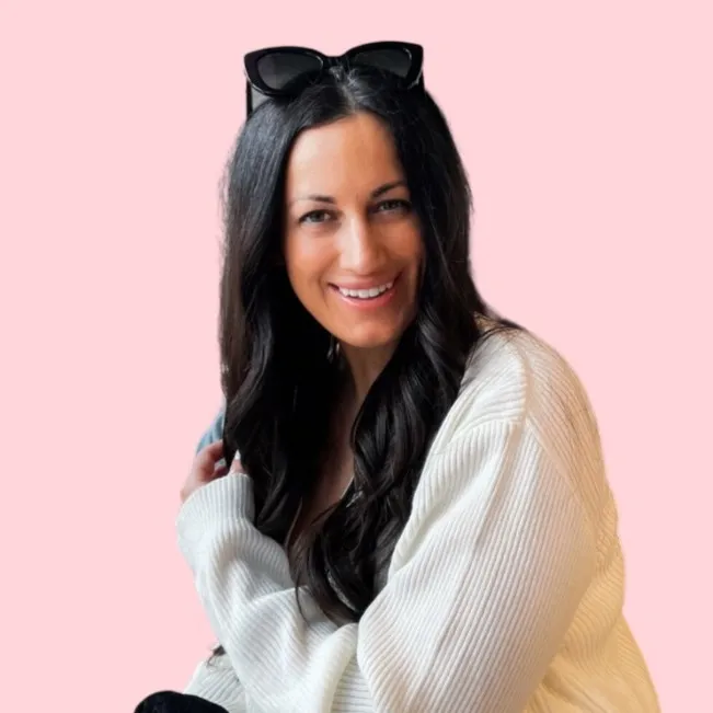 Swelll (Caisha Sheikh)