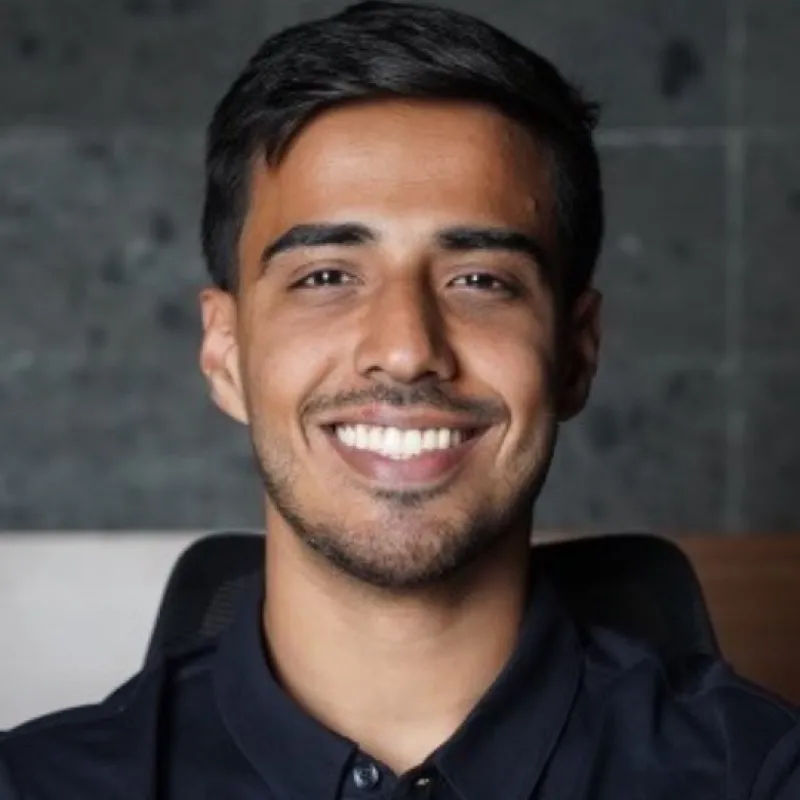 Growth Co (Zain Yaqub)