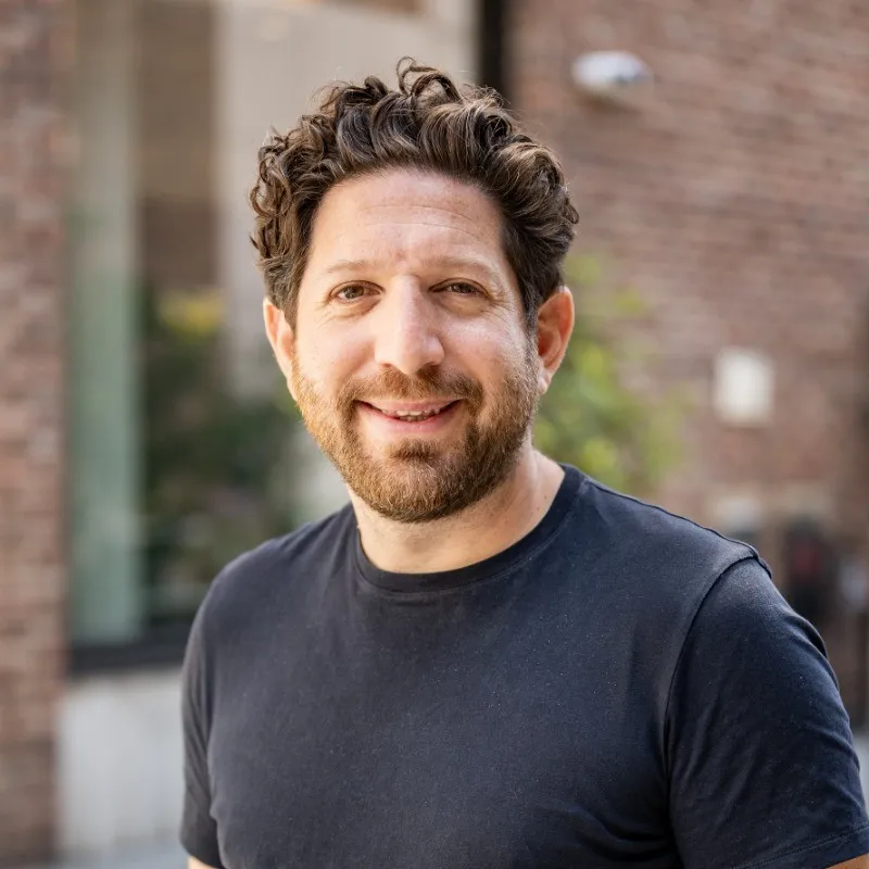 Assuntos cinzentos (Adam Graham)