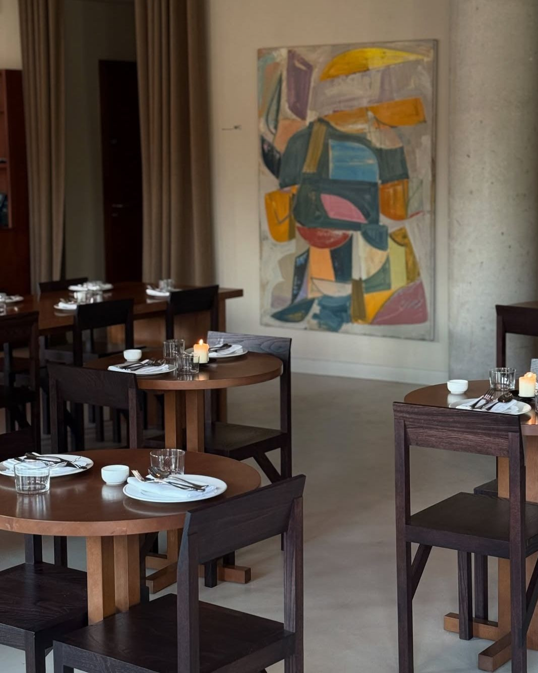 Canal restaurant interirors