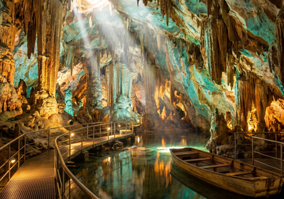 Bermuda -- Crystal and Fantasy Caves