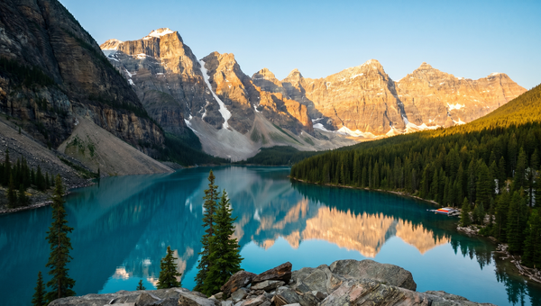Canada hero -- Moraine Lake, Banff National Park