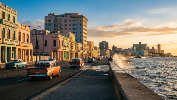 Cuba hero -- Havana's Malecón with classic cars