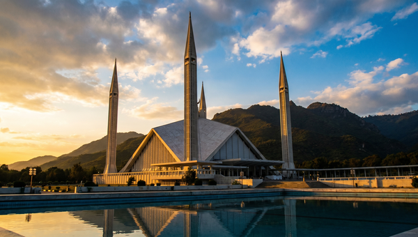 Pakistan hero -- Faisal Mosque, Islamabad