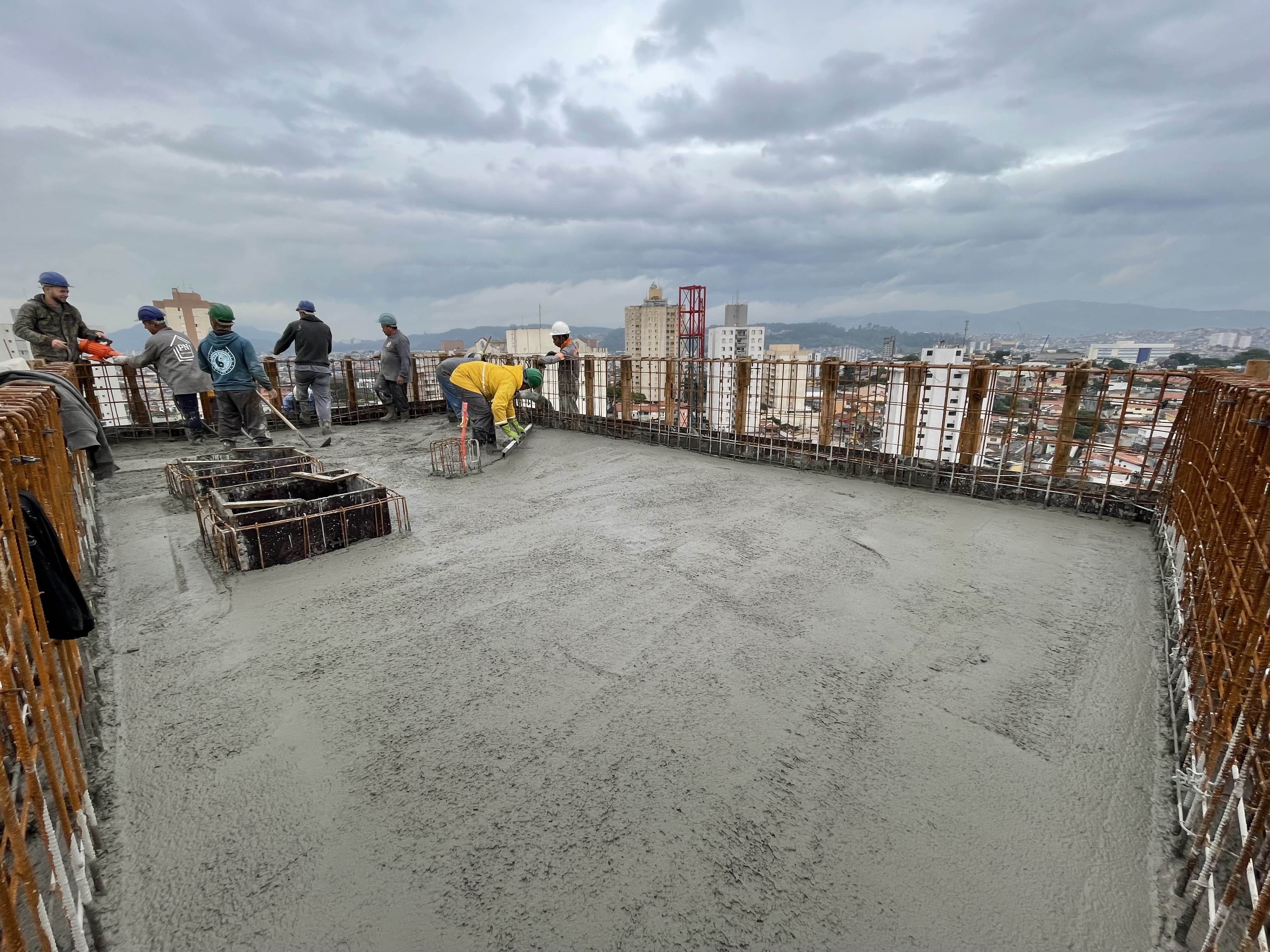 Concretagem da caixa d'água