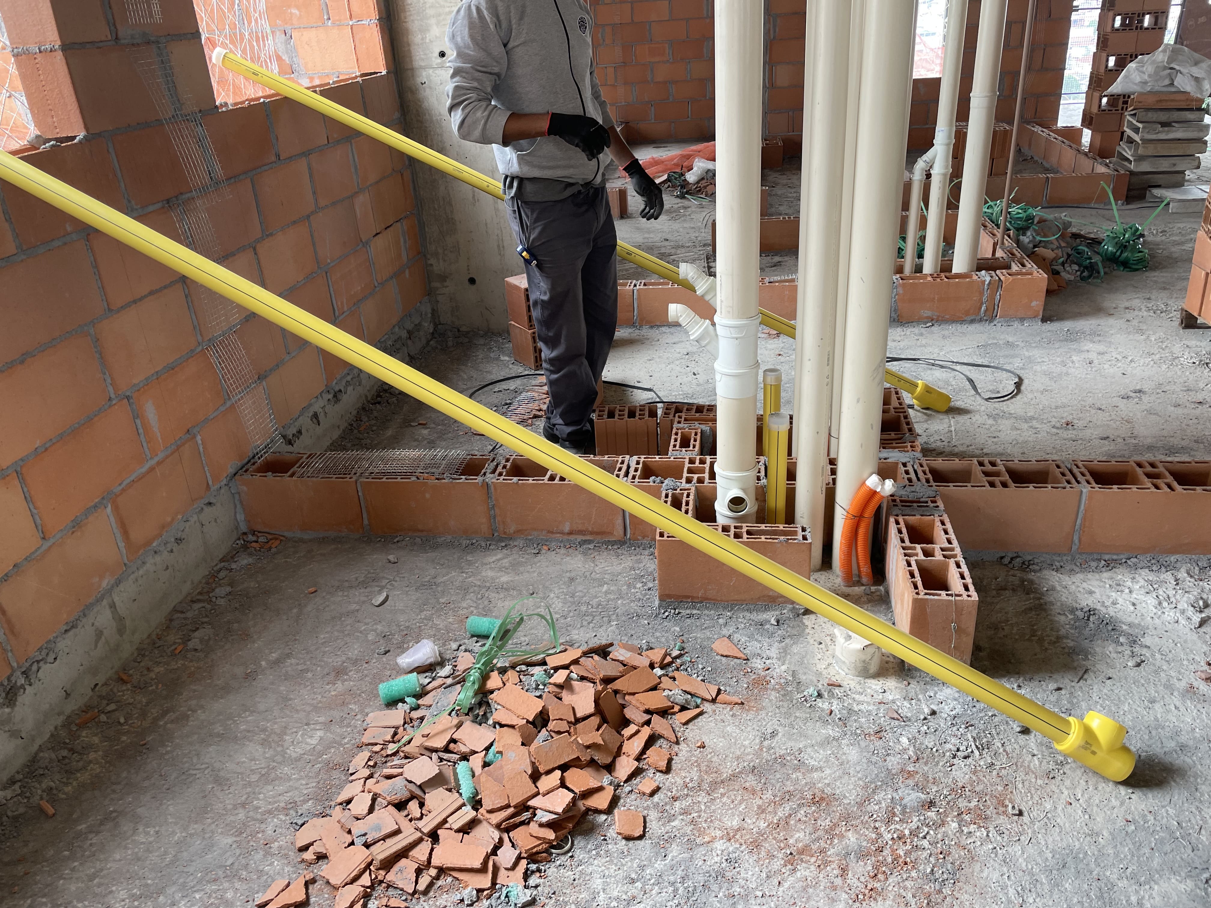 Execução das prumadas de gás