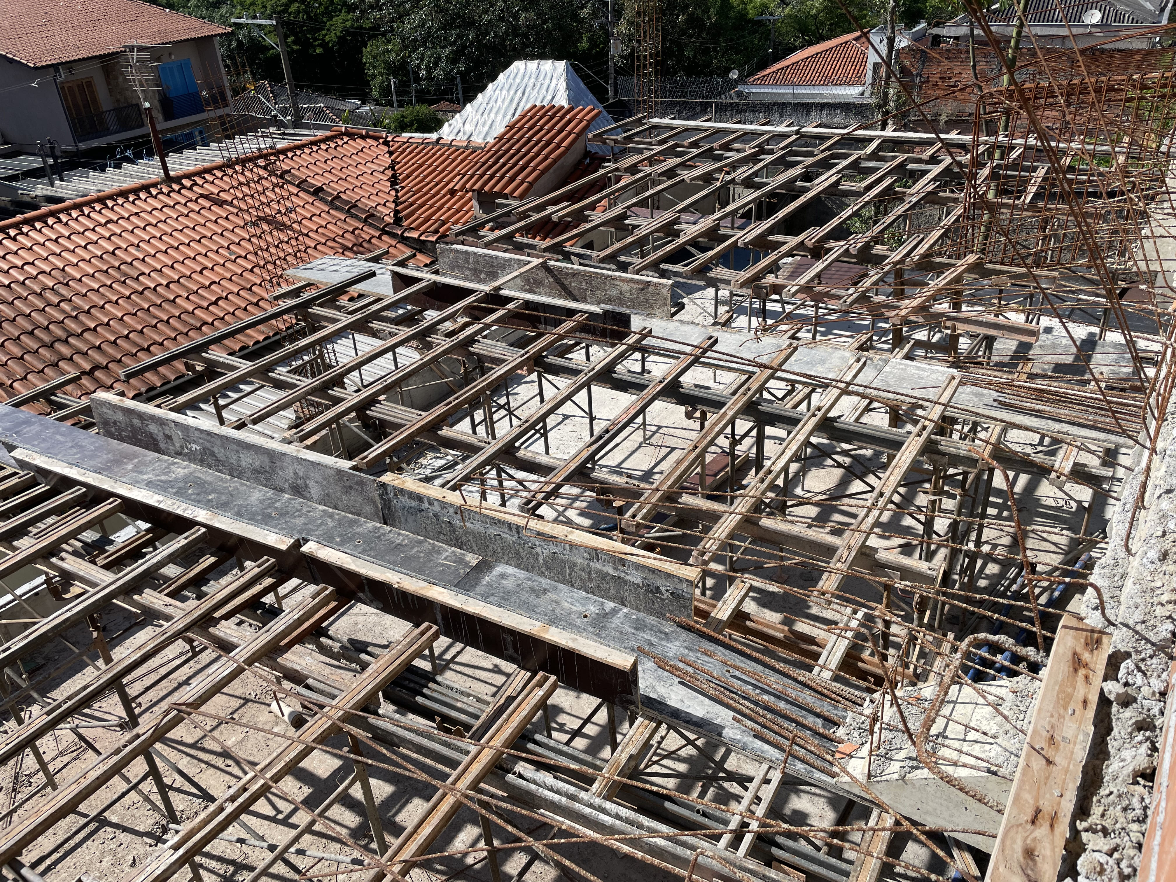 Montagem forma da piscina