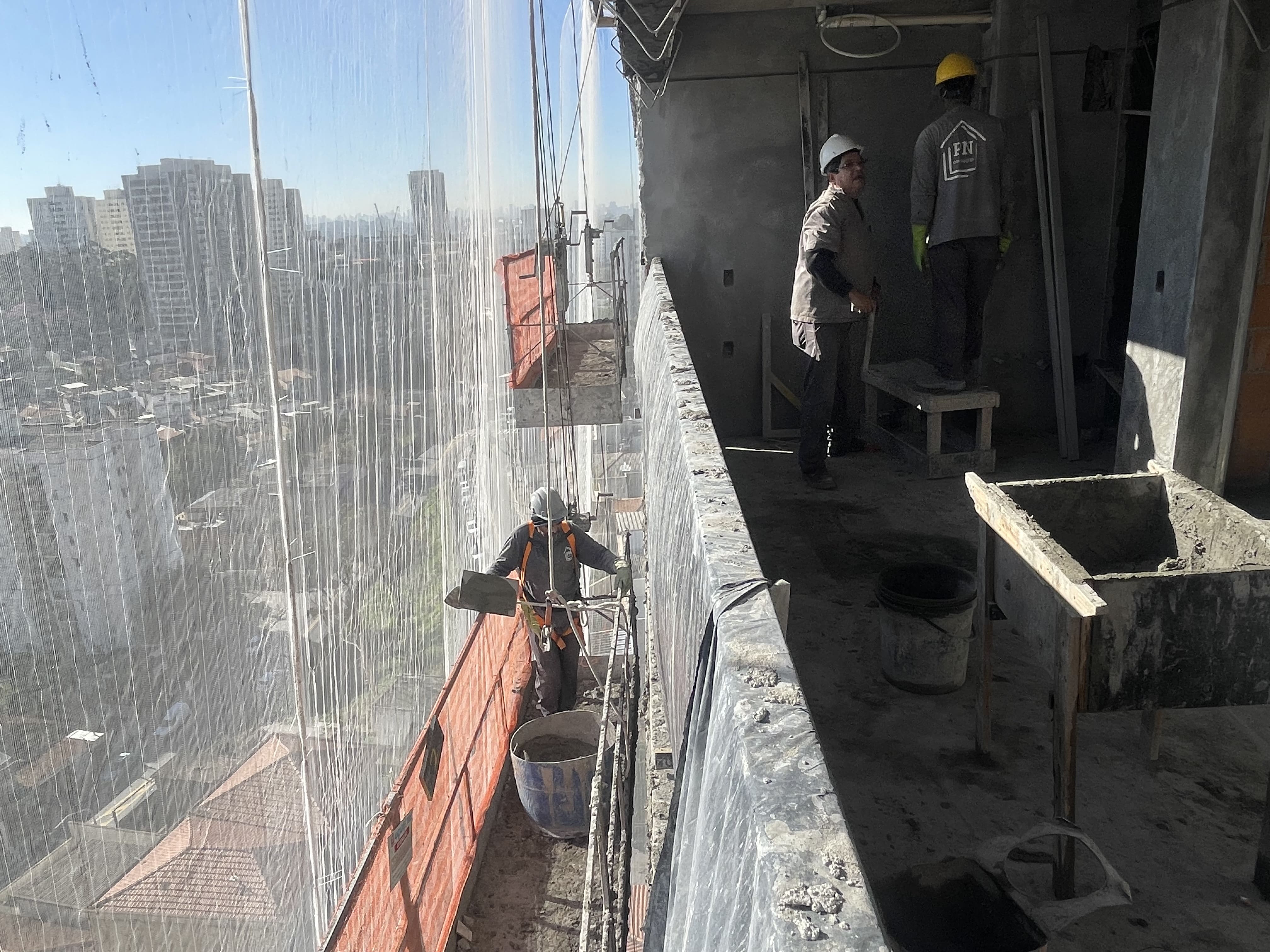 Fachada em andamento