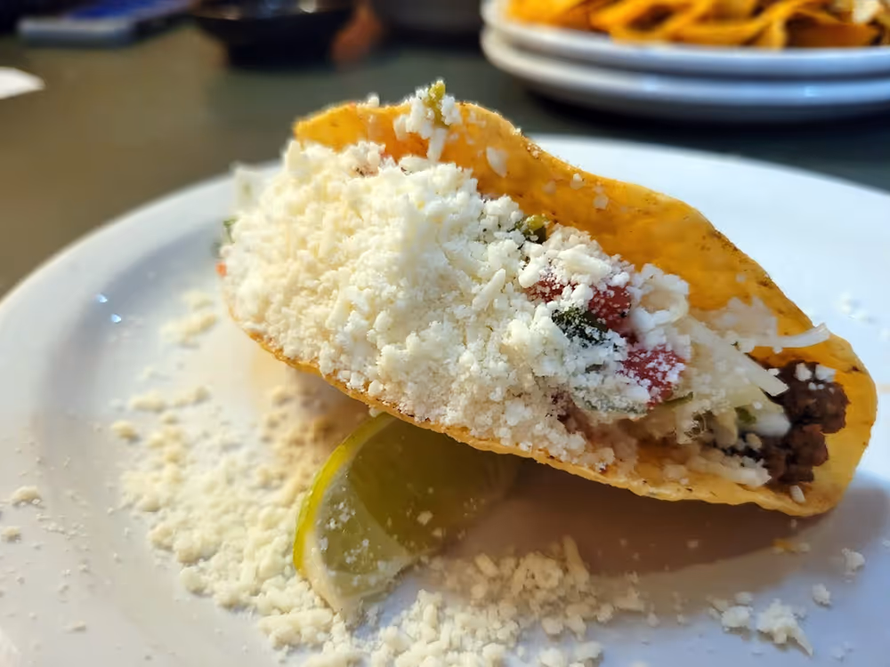 A plate of delicious tacos