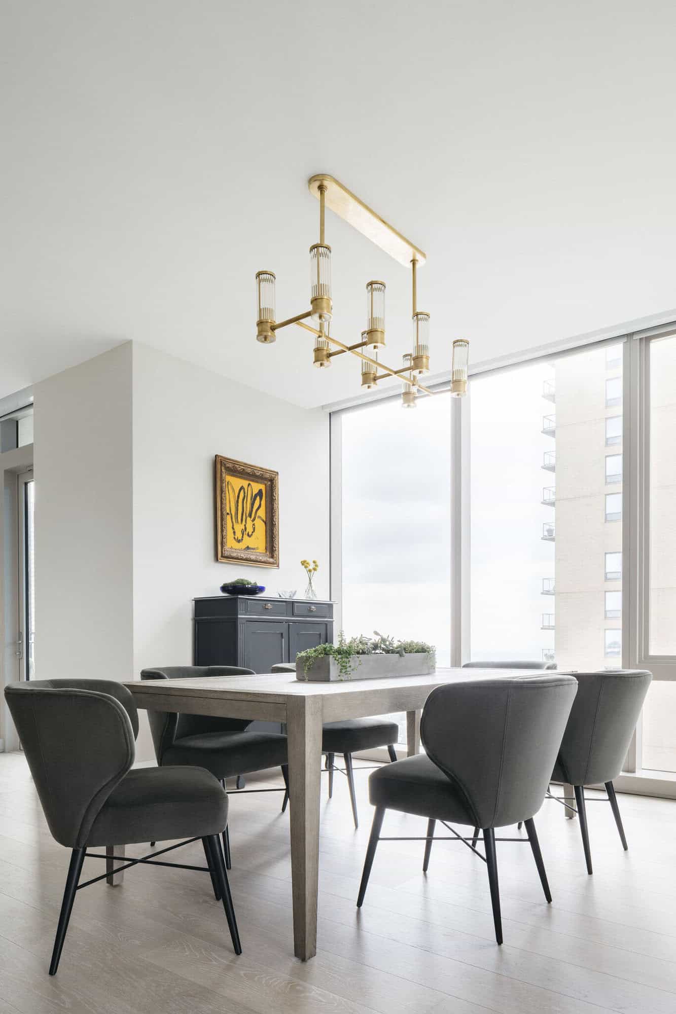 contemporary-dining-room