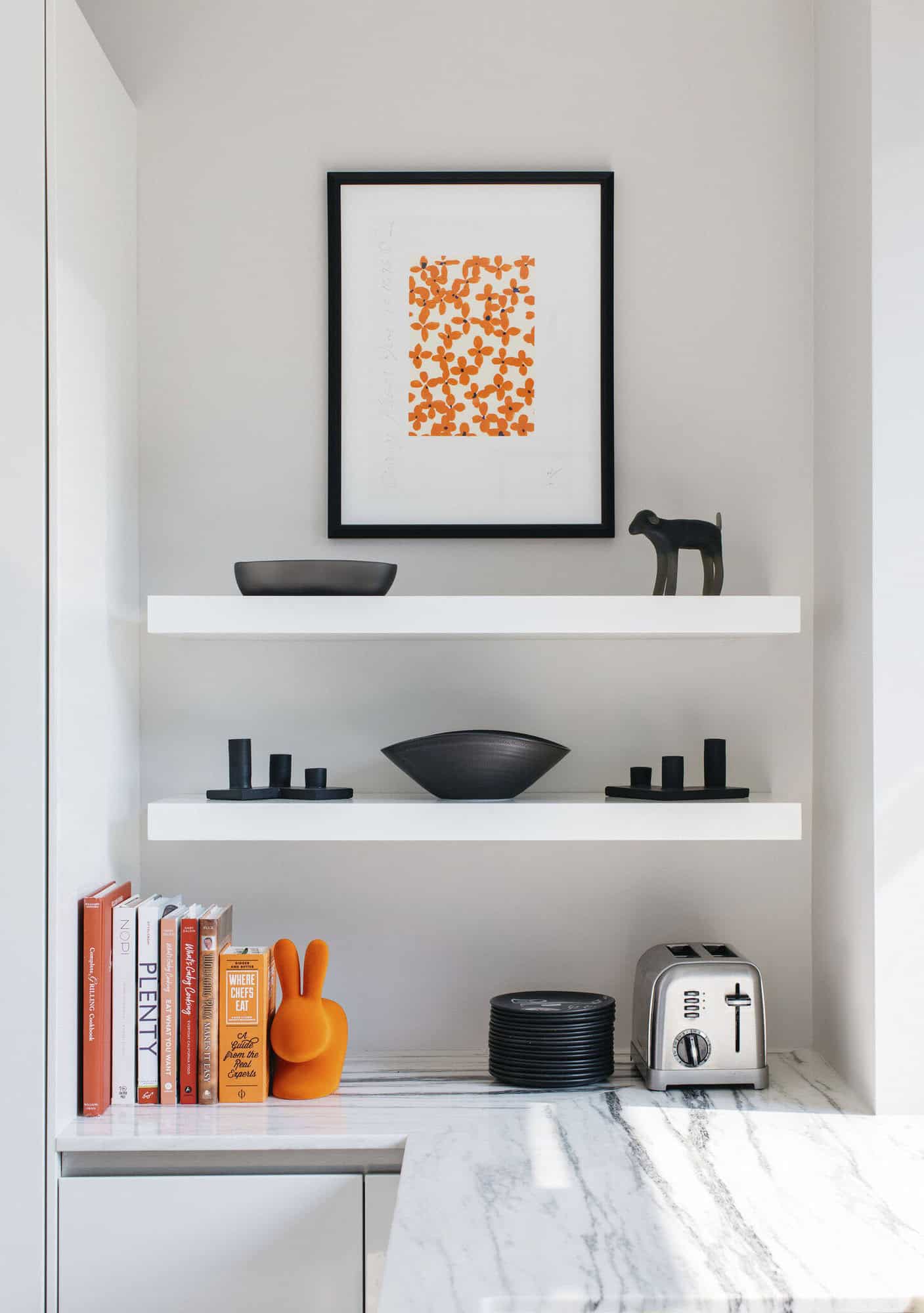 contemporary-kitchen-shelf-detail