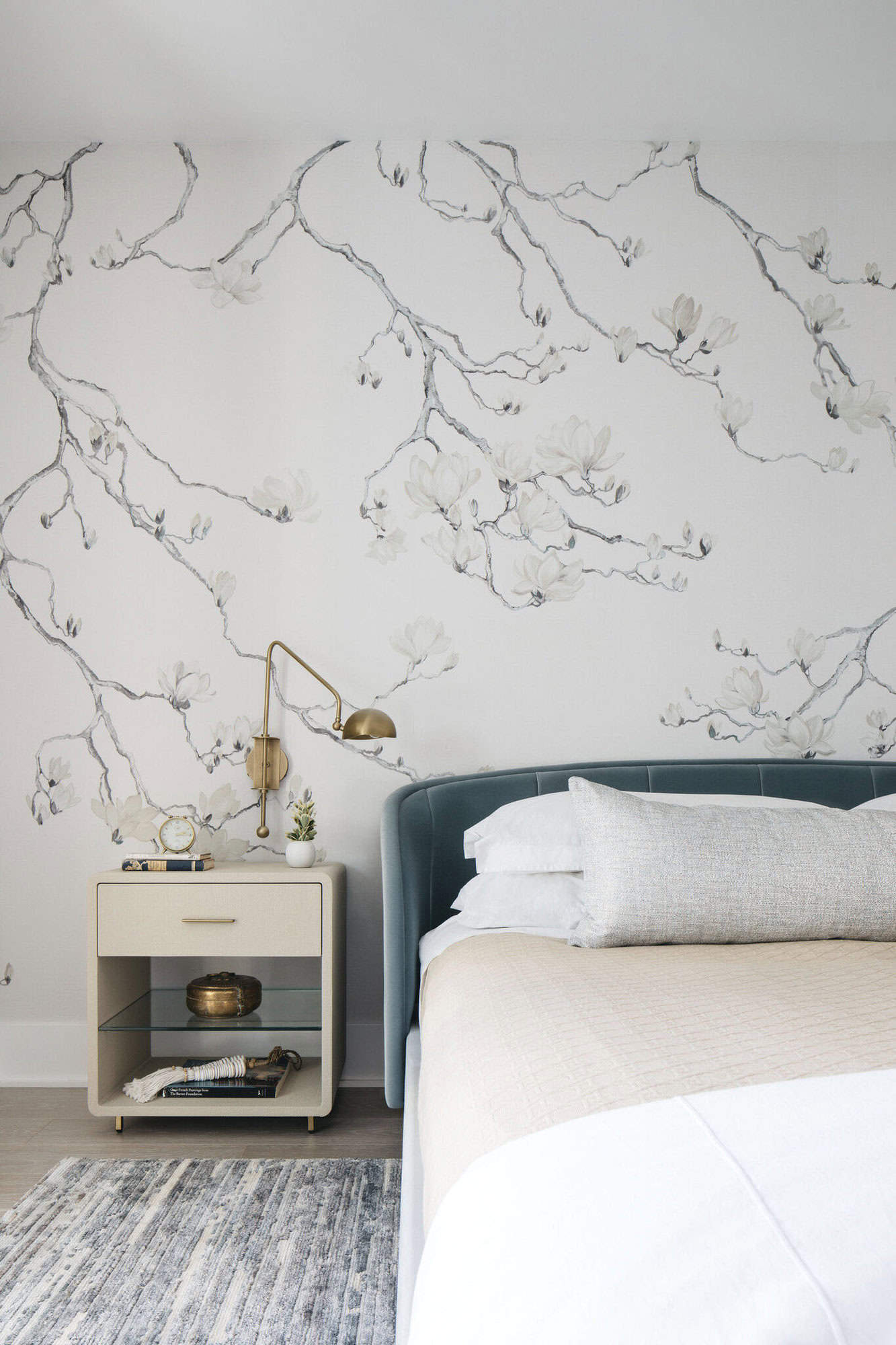 contemporary-bedroom