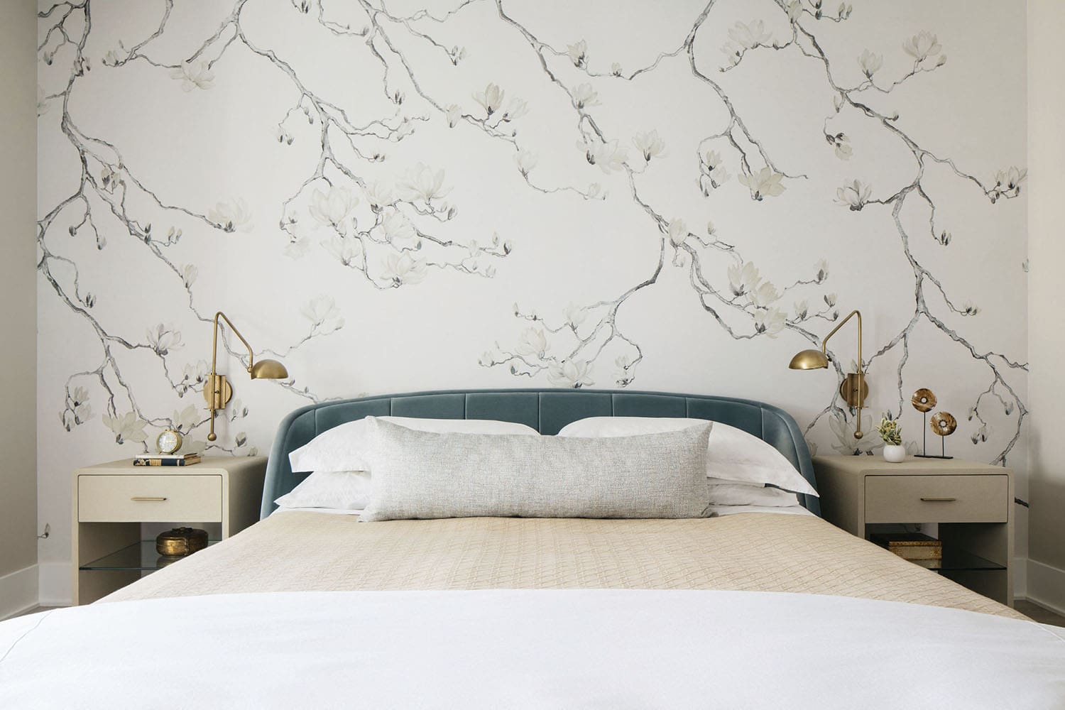 contemporary-bedroom