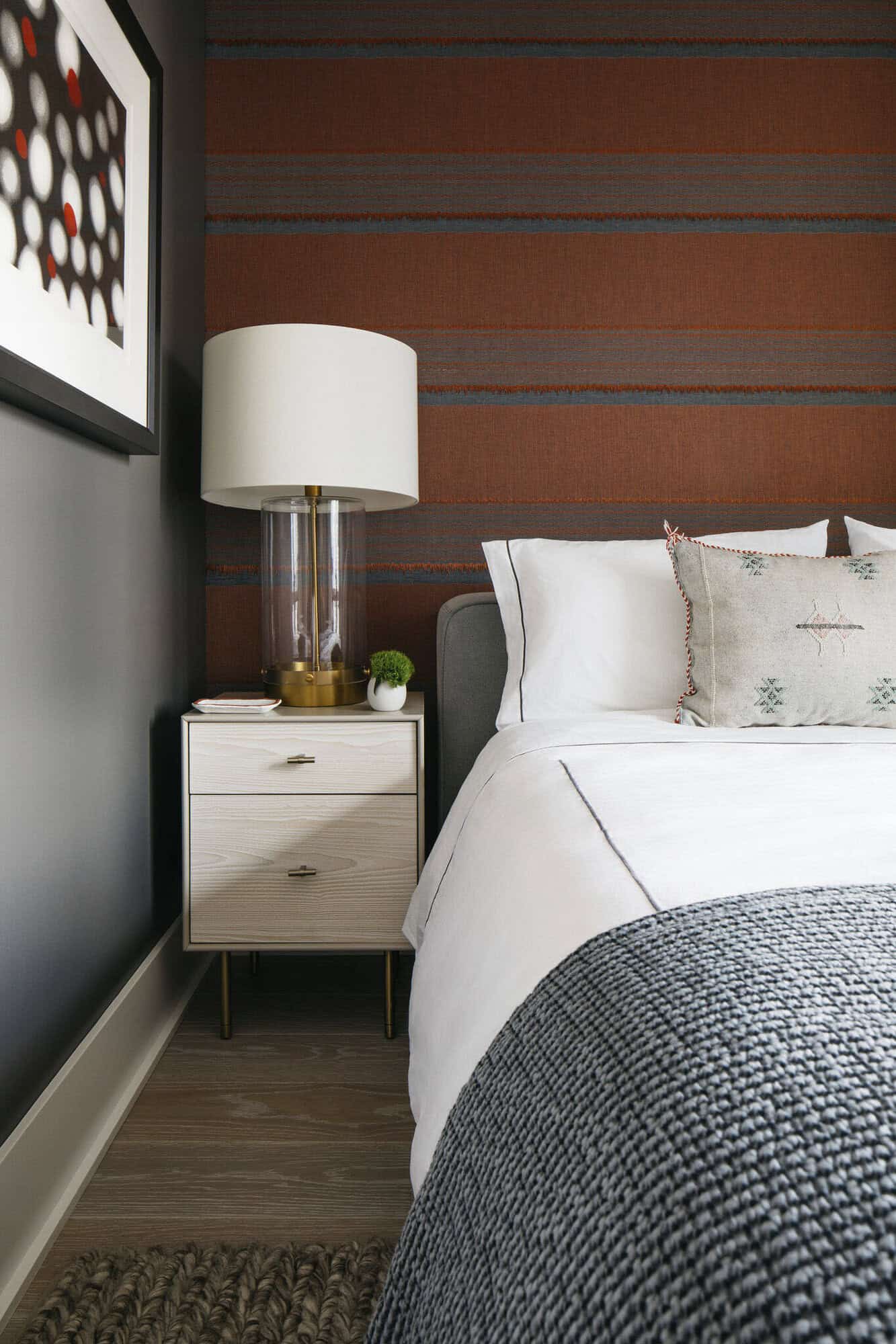 contemporary-bedroom