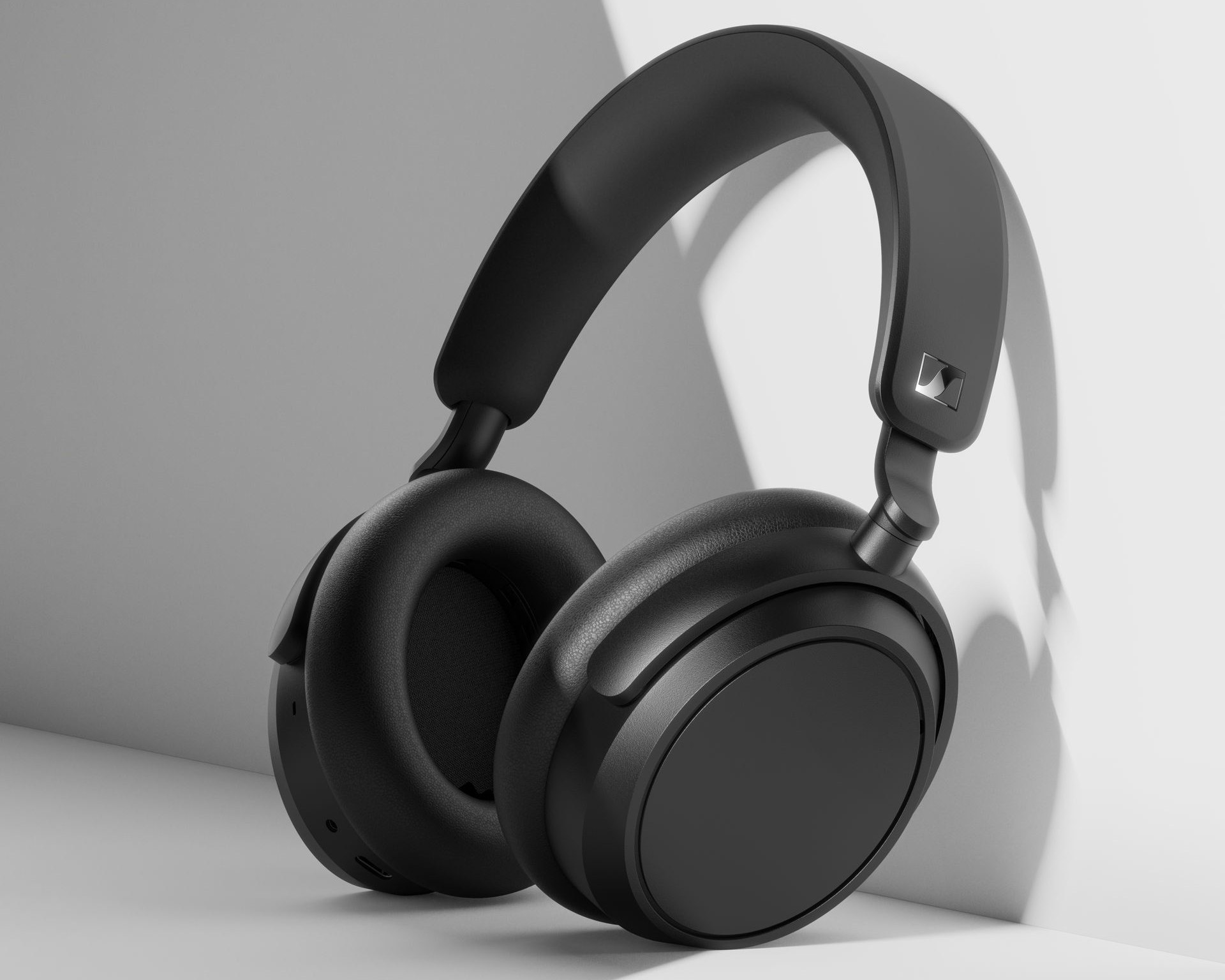 Sennheiser Accentum Plus in zwart