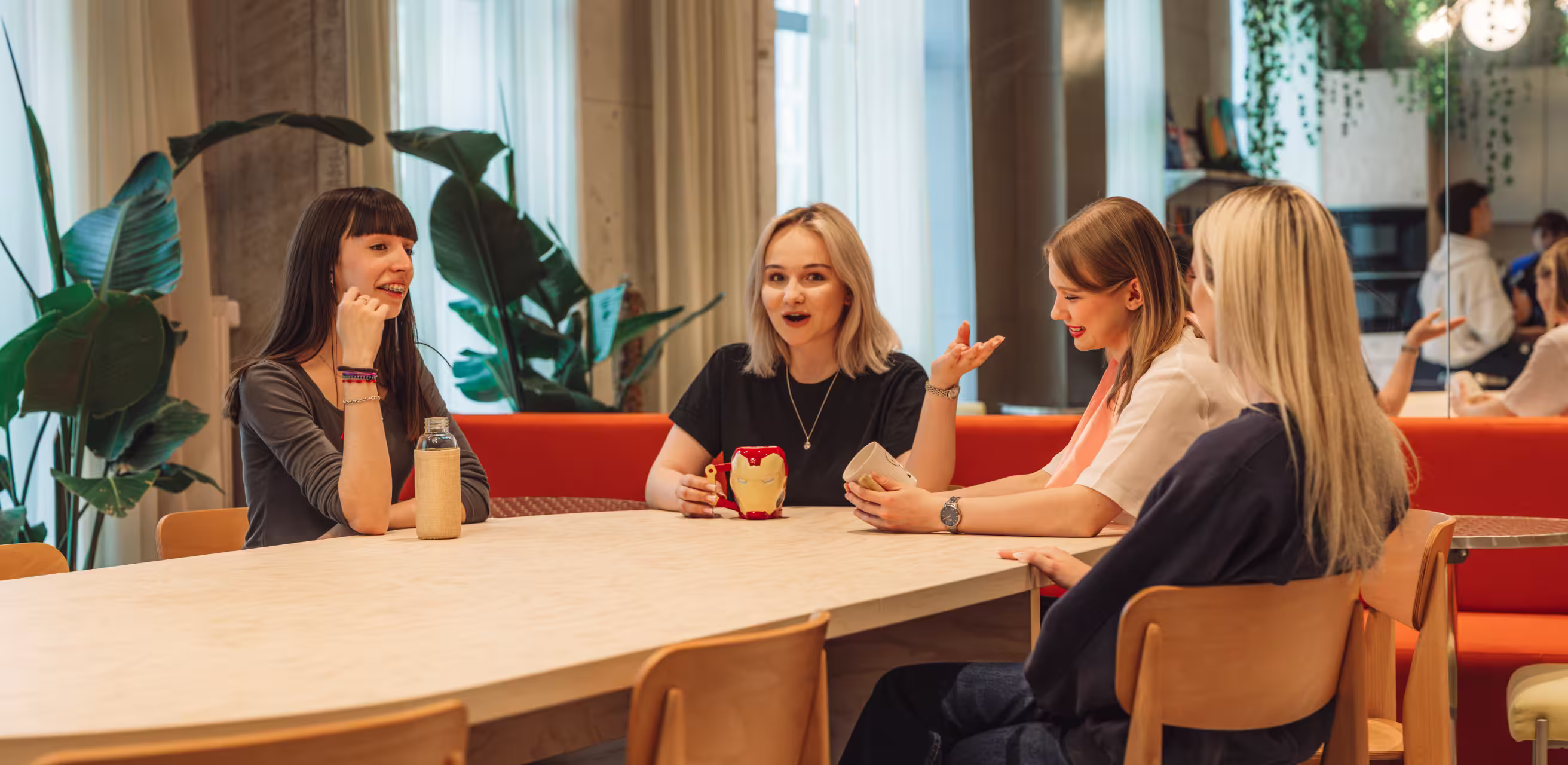 Zdjęcie w sekcji hero przedstawiające doświadczenie mieszkania w StudentSpace.