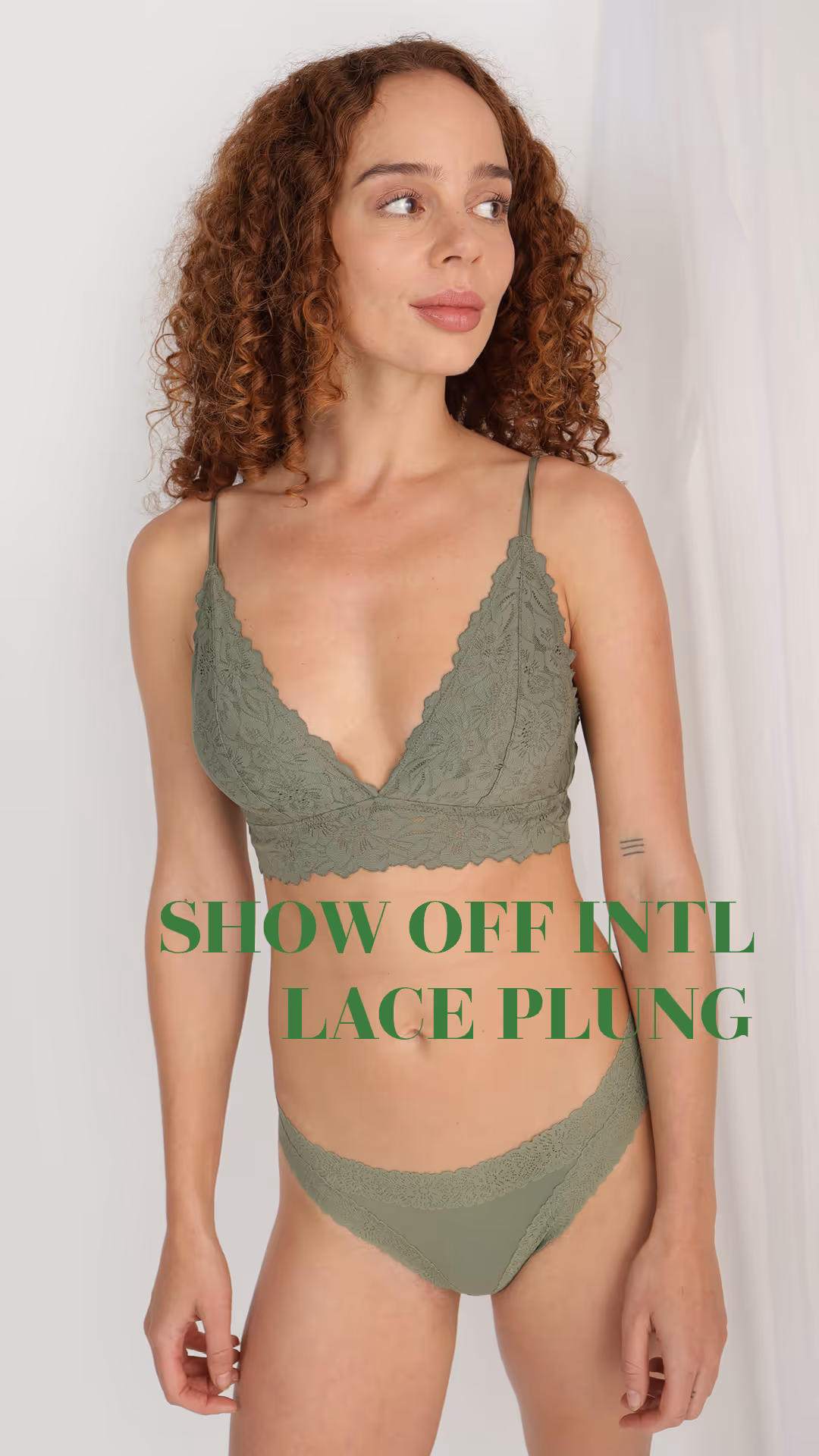Show Off Intl Lace Plung