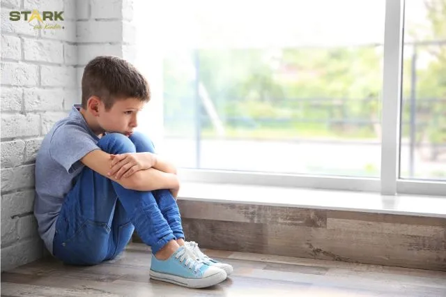 Kind 9 Jahre ist traurig