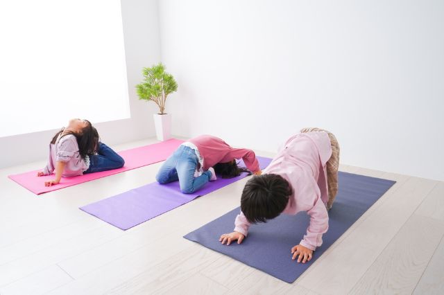 Kinder Yoga Übungen