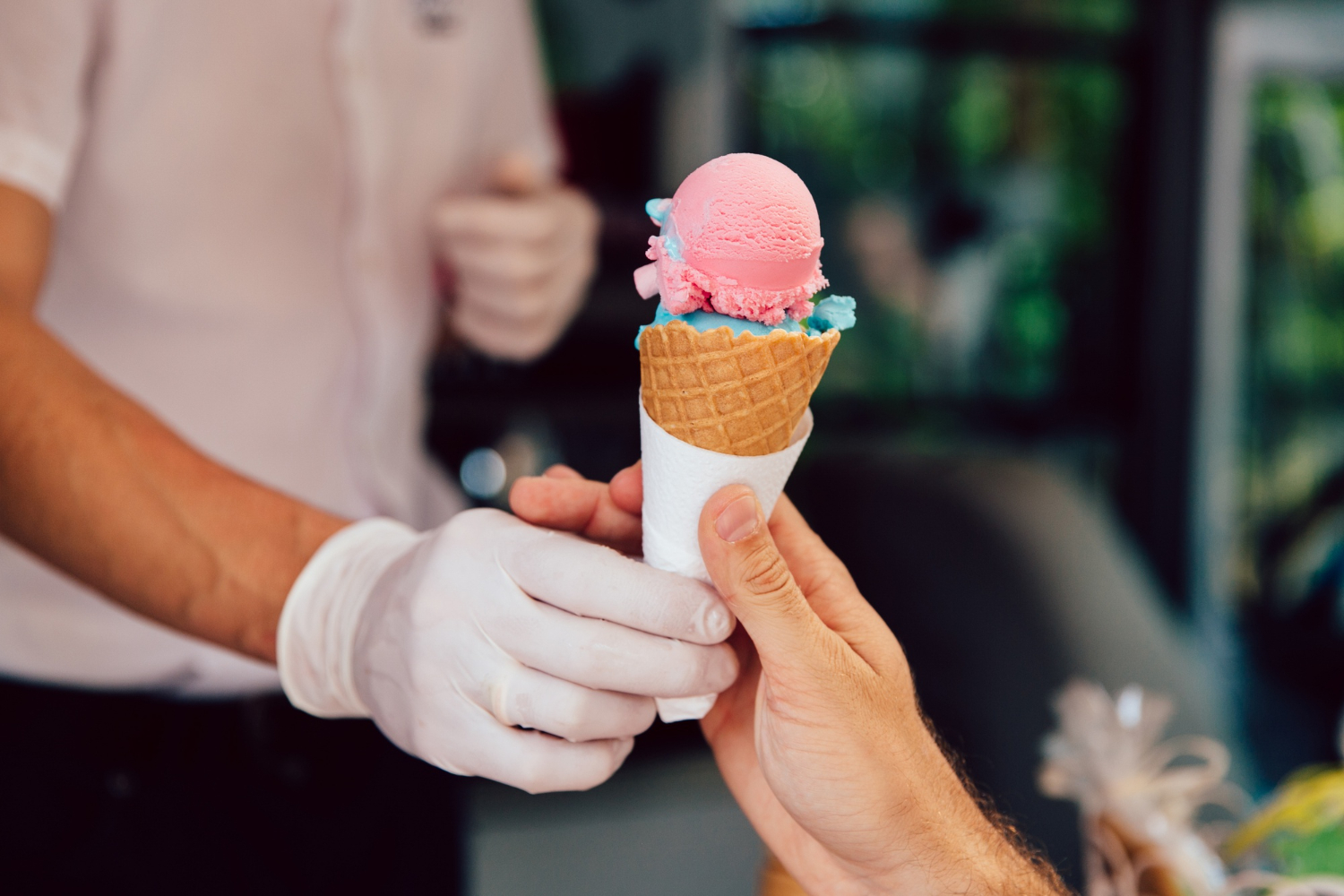 Understanding Ice Cream Catering Options for Indoor Parties