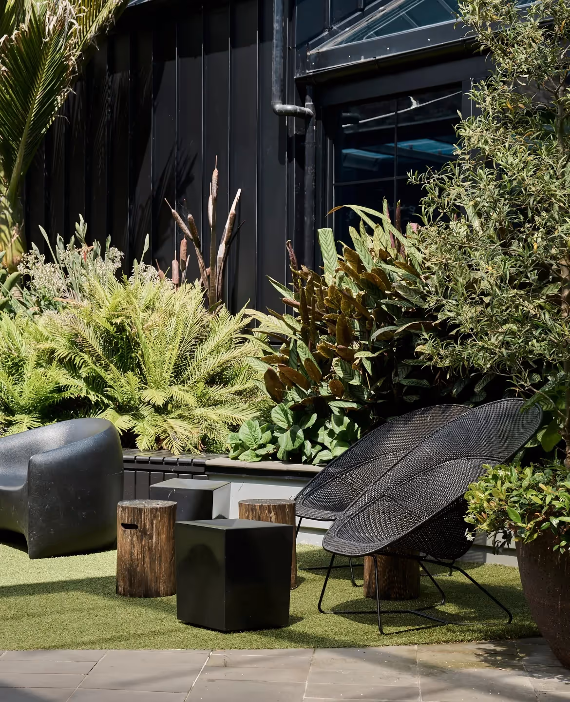 From green walls filled with 18,000 plants to expansive interior planting, Westfield Newmarket delivers a shopping experience like no other.