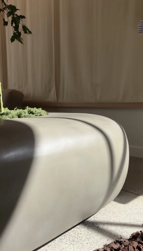 Close-up of the curved edge of a Caldera planter