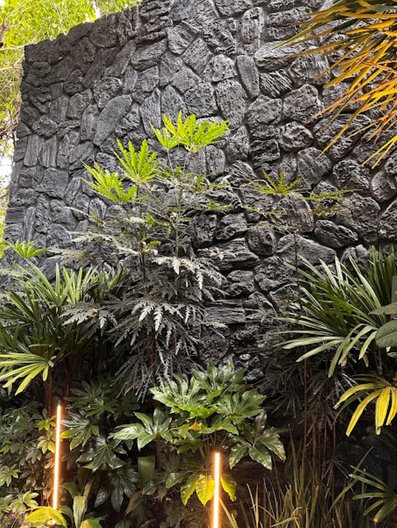 Ambiente decorado con piedra Drift Carbono de Perdura Stone