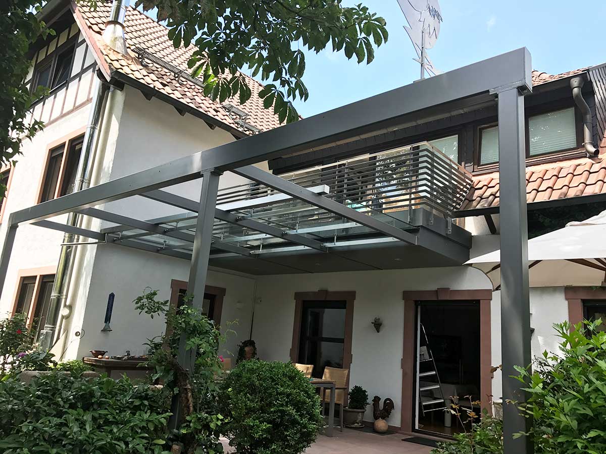 Terrasse, Freisitz, draußen sein, Sonne genießen, Terrassenbelag, Terrassenunterkonstruktion, Terrassengeländer