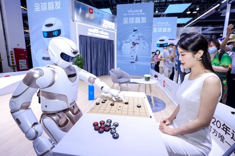 ubtech-Walker-X-Playing-Chess-at-WAIC-2021v