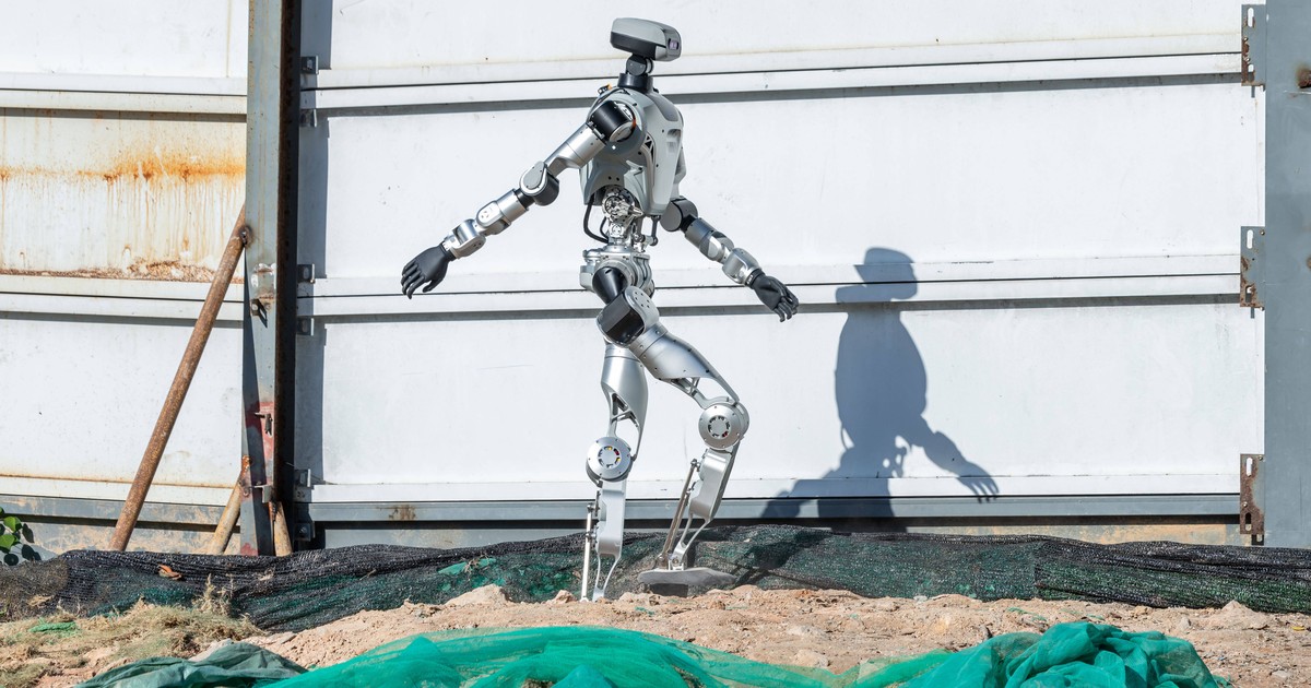 LimX Oli Review: $22,730 Full-Size Humanoid from $200M-Funded Startup [2026]