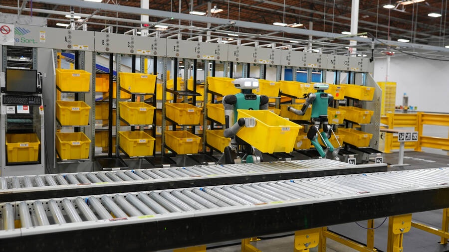 Agility Robotics Digit humanoid robot in warehouse