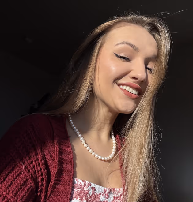 Даяна — основательница онлайн-школы Green Languages