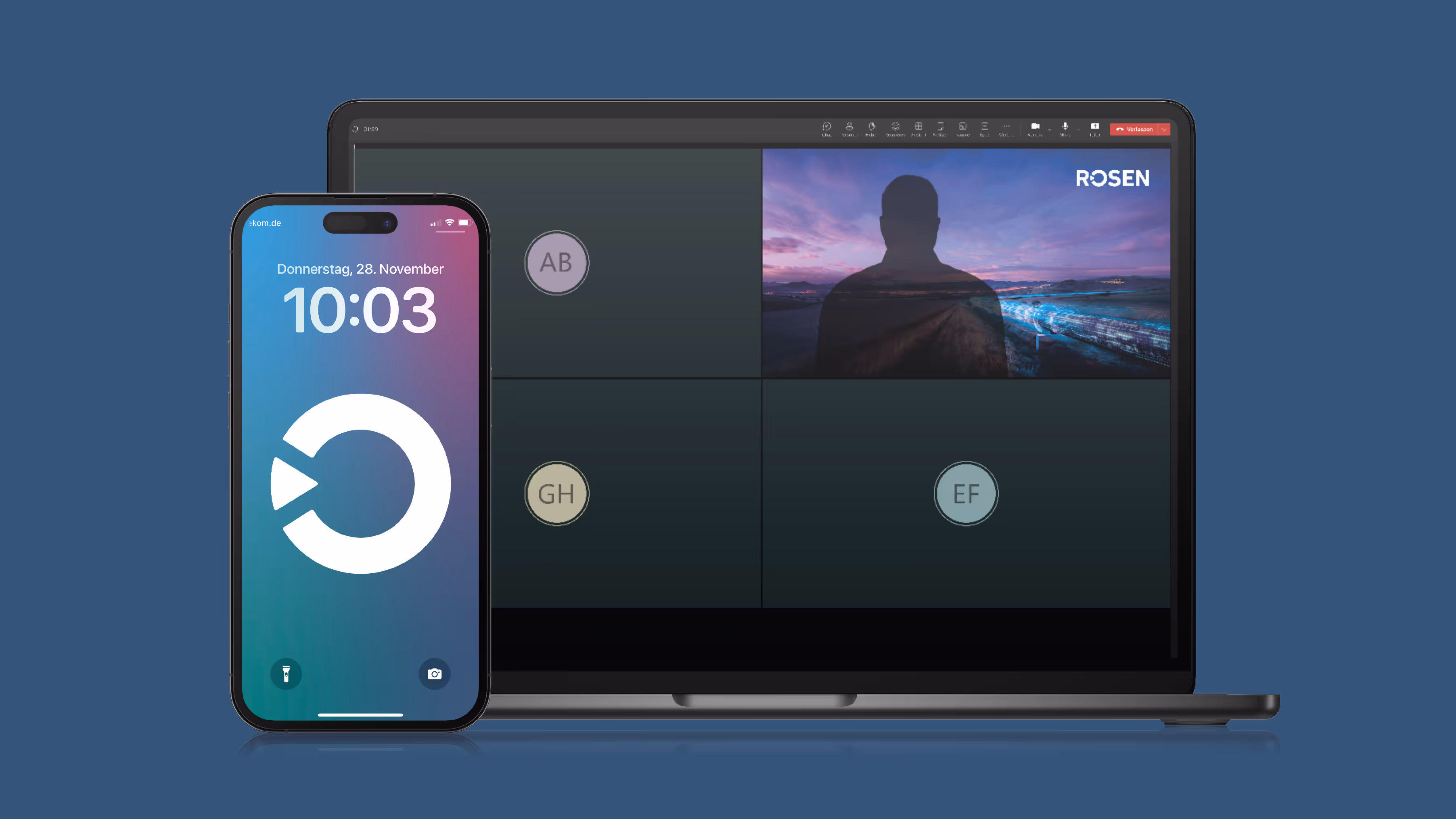 Smartphone mit Sperrbildschirmdesign neben einem Laptop mit Videoanruf-Hintergrund.