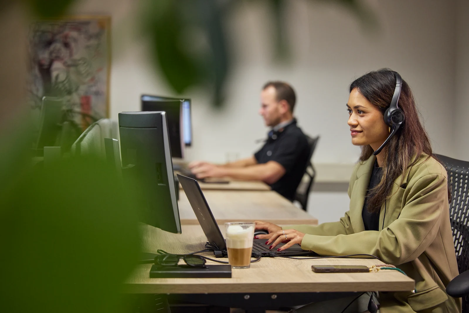 Werknemers Swishfund aan het werk