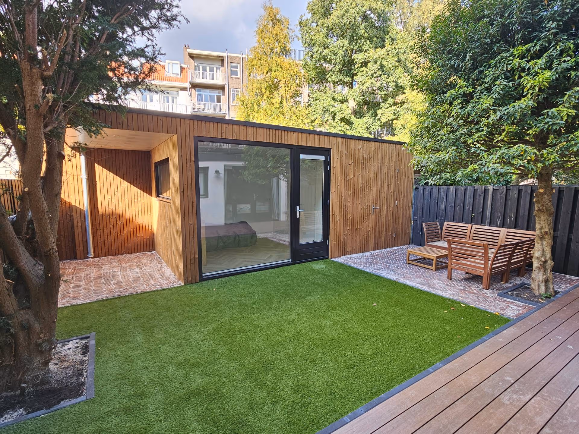 Premium luxe prefab buitenverblijf, tuinkantoor, gastenverblijf of mantelzorgwoning door Comuna