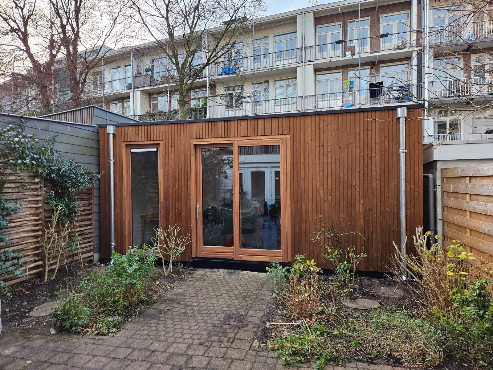 Premium luxe prefab buitenverblijf, tuinkantoor, gastenverblijf of mantelzorgwoning door Comuna