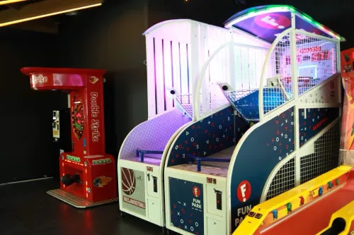 ArcadeBee_galeria plaza