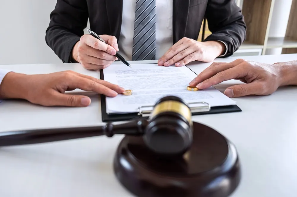 Filing for divorce in San Antonio? Learn from divorce attorneys when you should get a divorce lawyer and when you can handle proceedings yourself. 