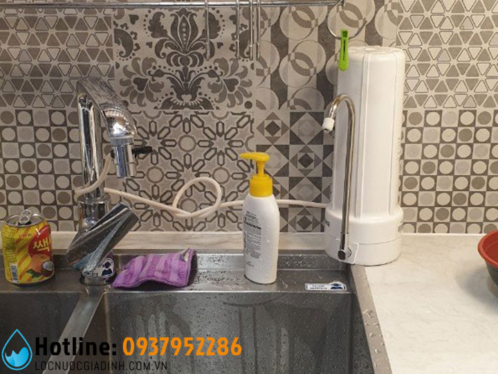 Máy lọc nước gia đình nhỏ gọn
