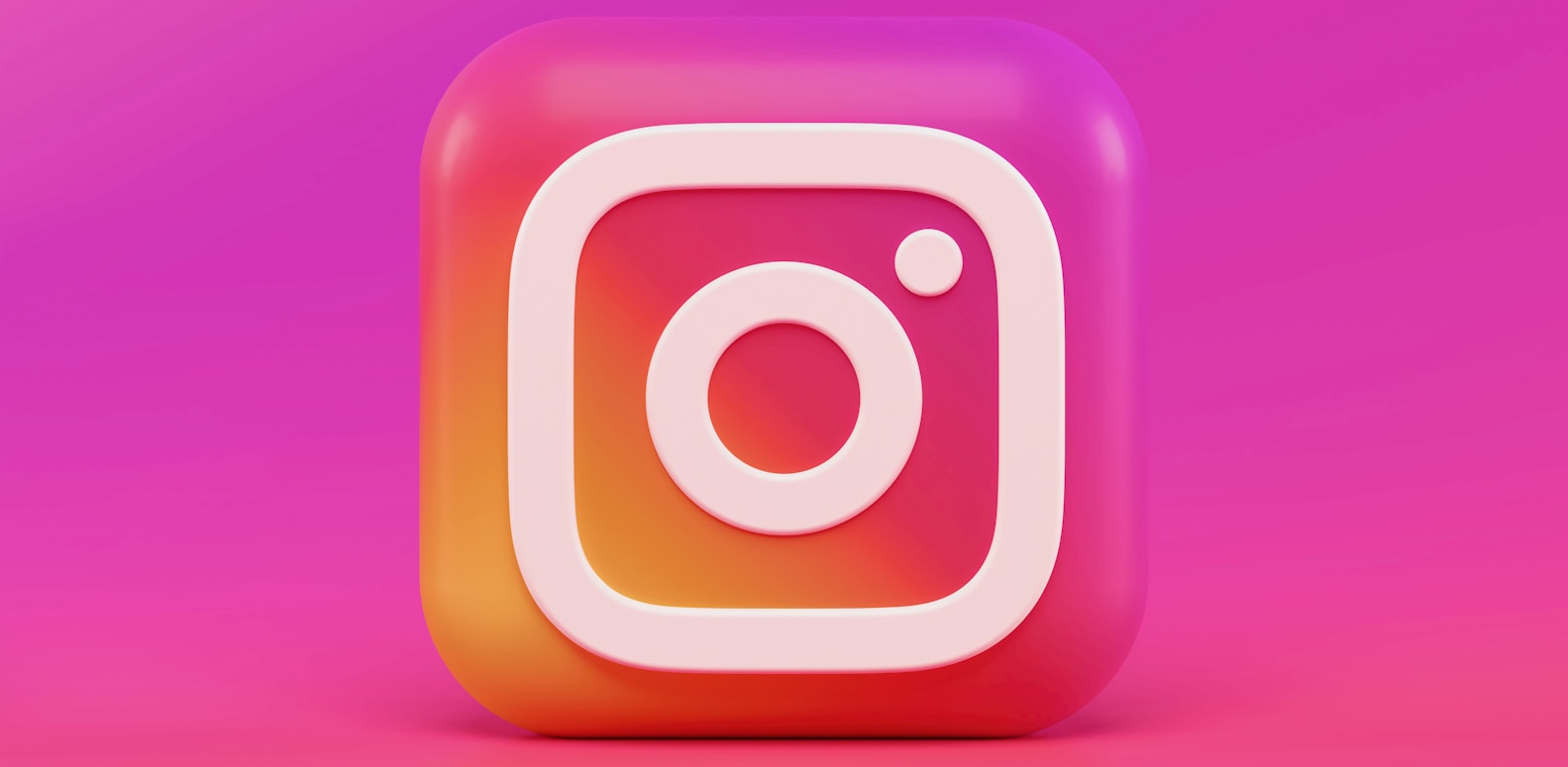 création site internet Toulouse - choisir réseau social entreprise Instagram LinkedIn TikTok